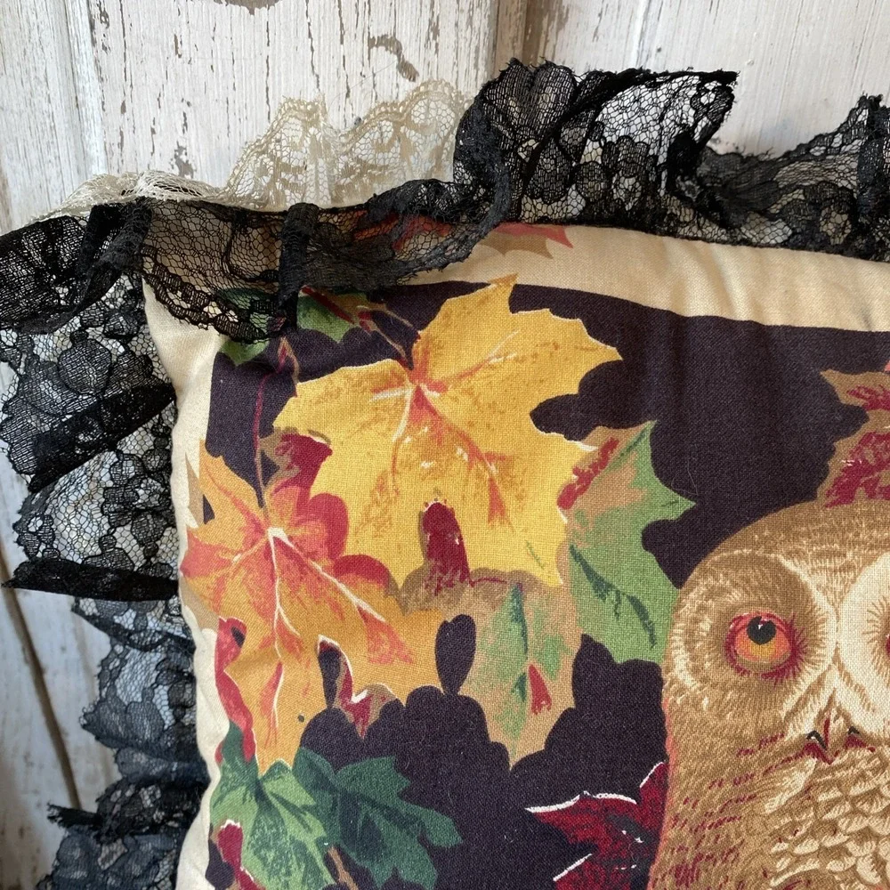 Wamsutta Barn Owl Fabric Black Background Fall Leave Pillow w/Black & White Lace